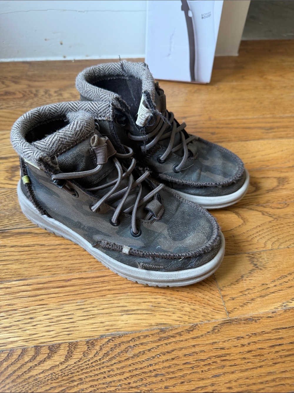 Hey Dude Kids Camo High-Top Boots in Green and Brown